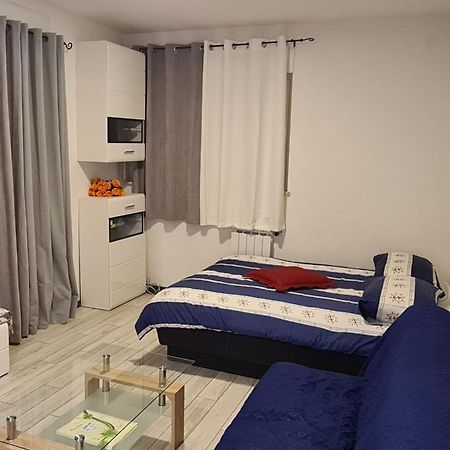 Apartments Peti Пула Стая снимка