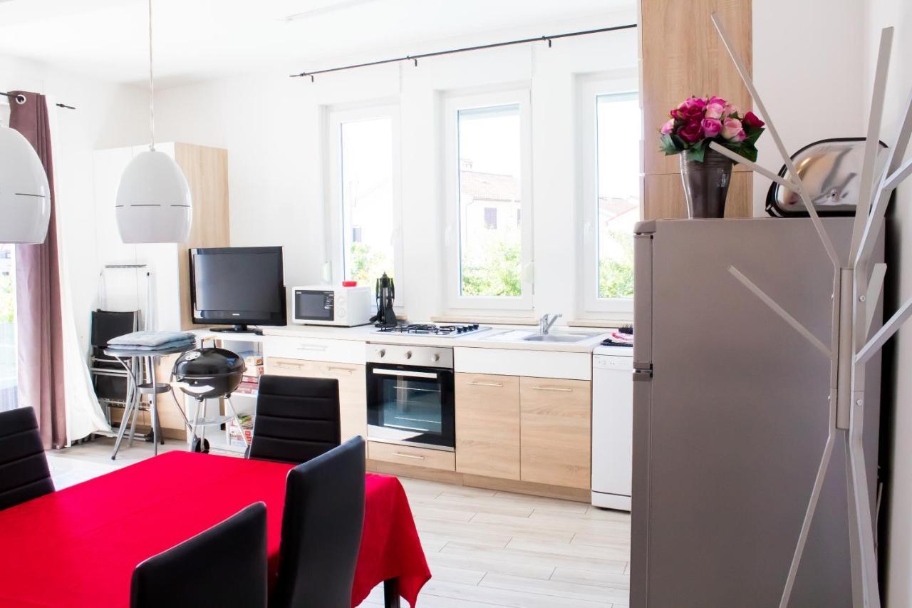 Apartments Peti Пула Екстериор снимка