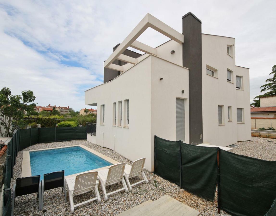 Apartments Peti Пула Екстериор снимка